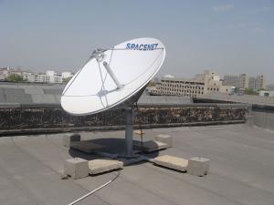  2.4m C-band, Ku-band VSAT Antenna (Turntable Mount)  