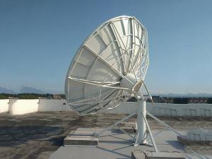  4.5m DBS-band, X-band RxTx Antenna 