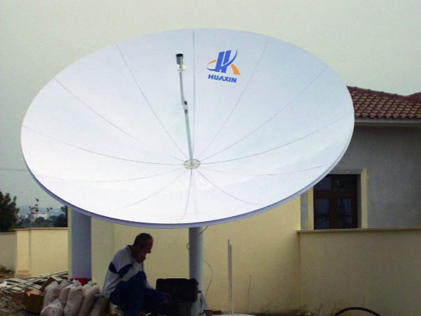  3.7m C-band, Ku-band Rx Only Antenna 